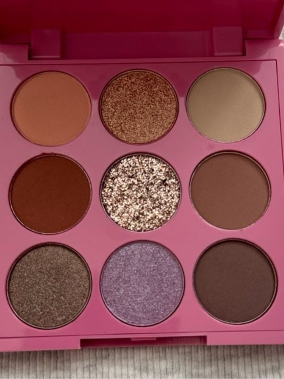 Lucky Chick “Daydreams” Eyeshadow Palette - Picture 7 of 8